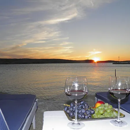 Melandura-6 By Interhome 公寓