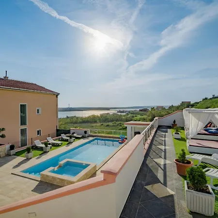 Melandura-6 By Interhome *