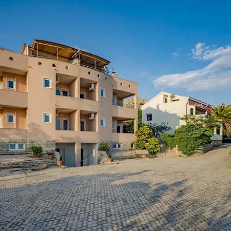 アパート Melandura-6 By Interhome *