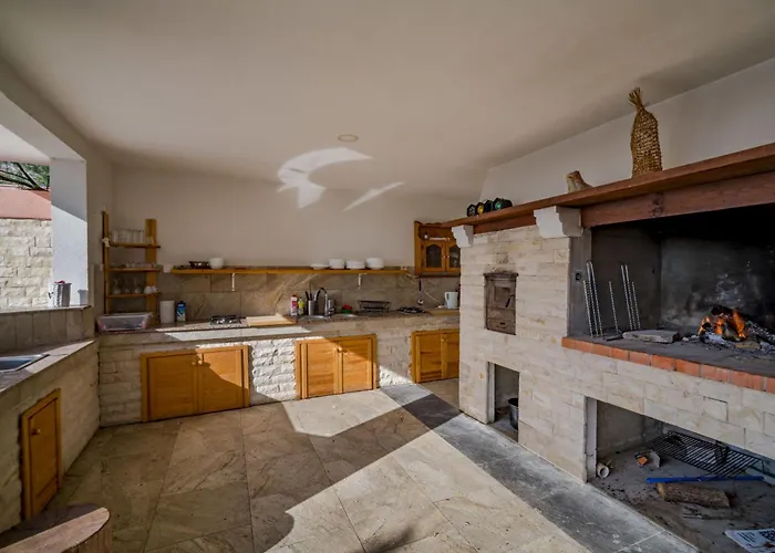 Melandura-6 By Interhome Апартаменты Dinjiska